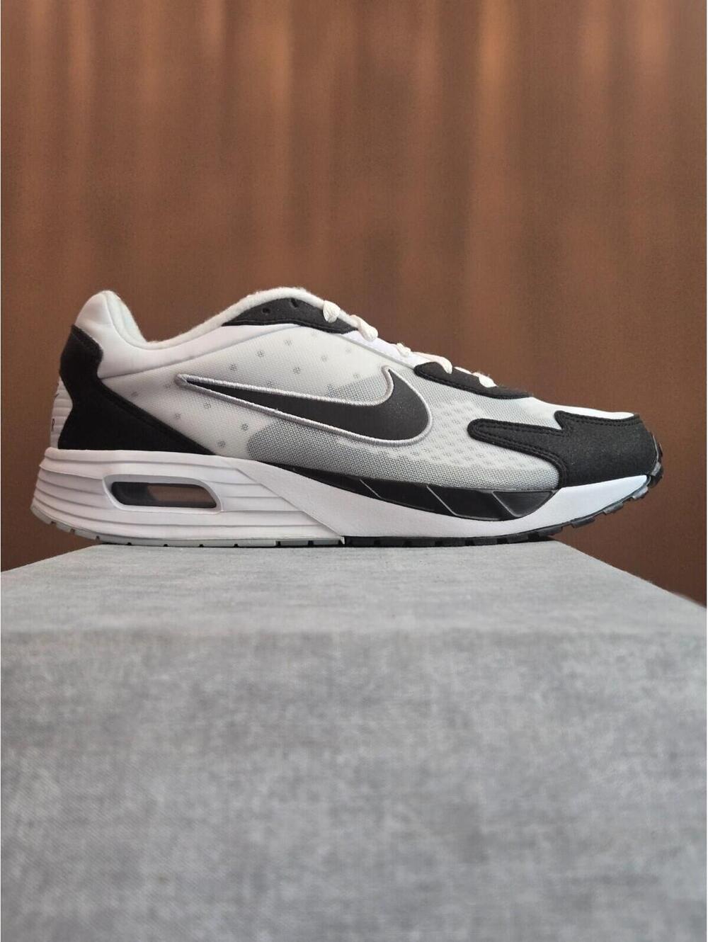 Nike Air Max Solo - White Black Pure Platinum (DX3666-100) Men's 7.5 Women's 9